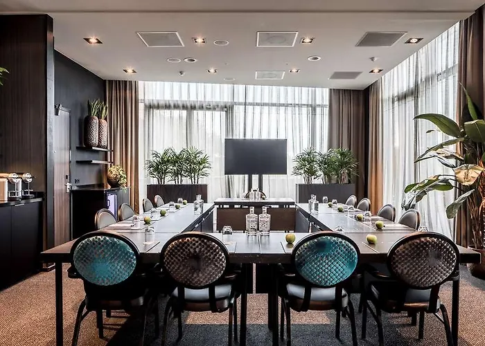 Отель Der Valk Хорн