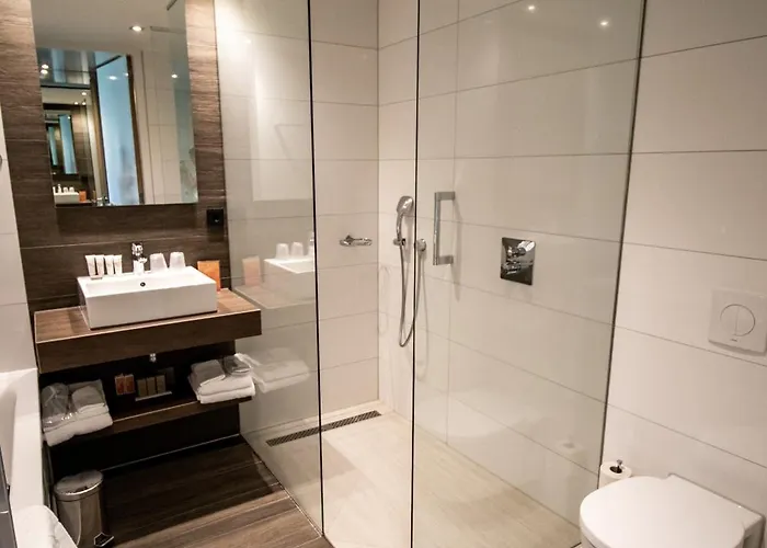 Отель Der Valk Хорн